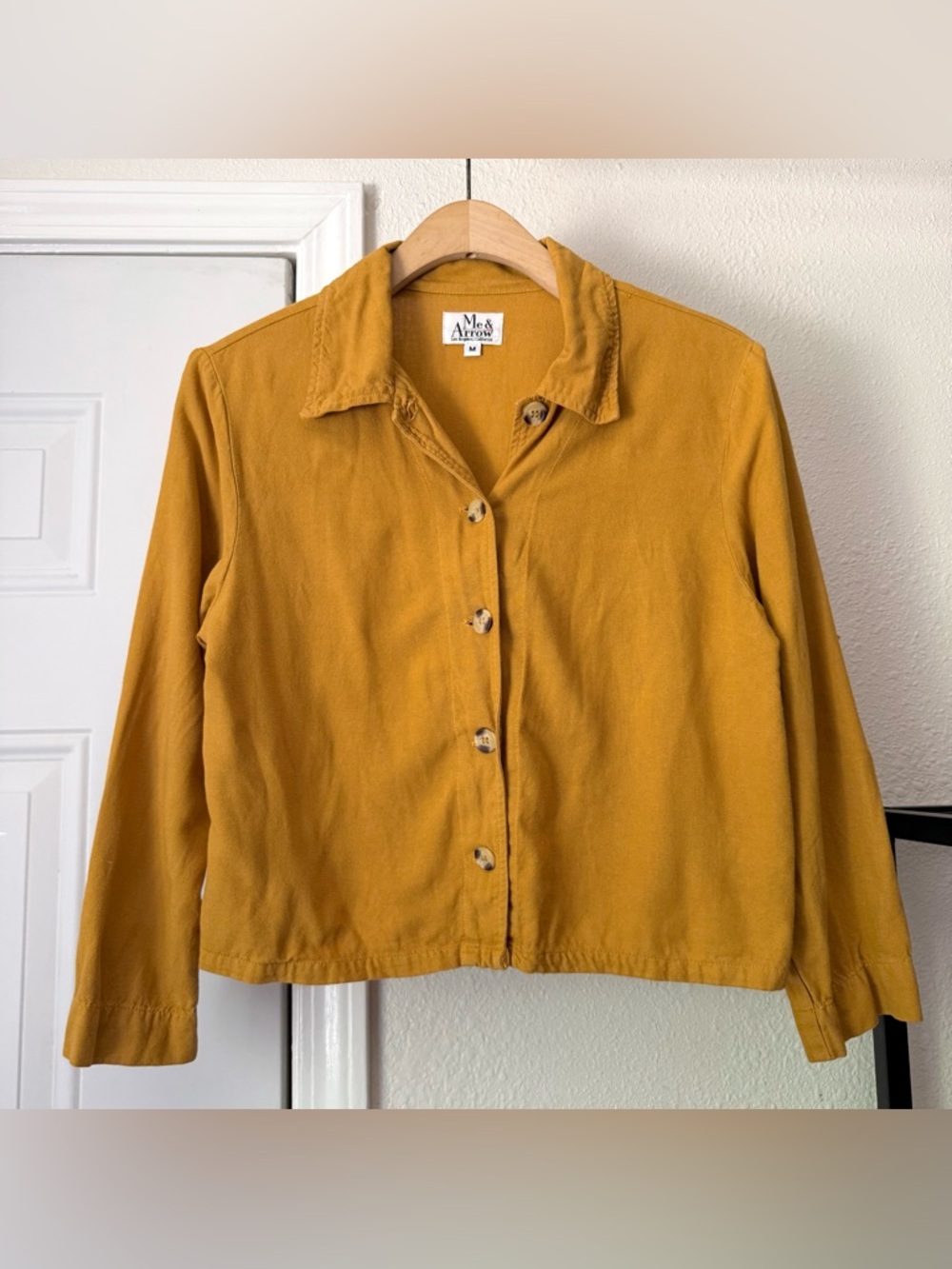ME & ARROW mustard yellow linen rayon boxy cropped long‎ sleeve button up shirt